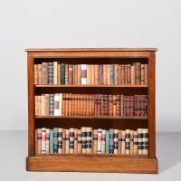 Fine quality mid-Victorian, neat-sized, mahogany open bookcase