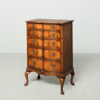 George 1st style serpentine-front, chest of drawers