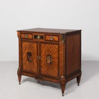 Elegant, Inlaid 19th-century mahogany and satin birch Dutch commode