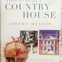 How to Read a Country House