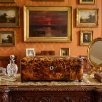 TORTOISE SHELL LADIES TABLE TOP JEWELLERY BOX