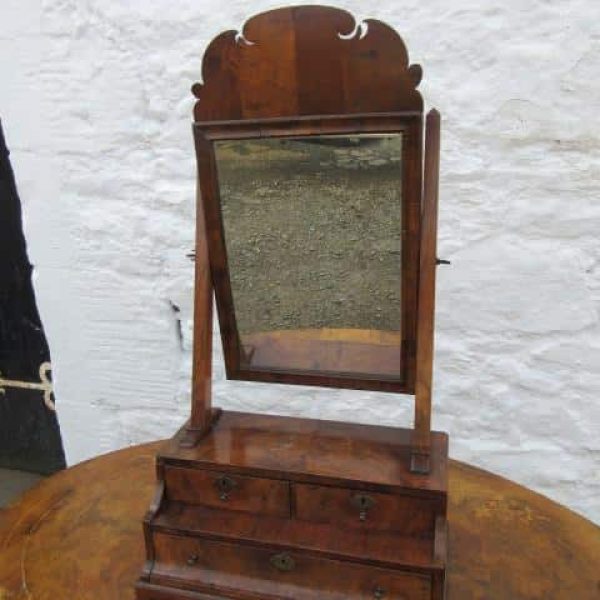Georgian burr walnut dressing mirror