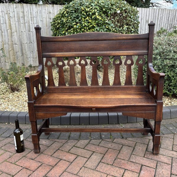 Shapland &amp; Petter Arts &amp; Crafts Oak Hall Settle