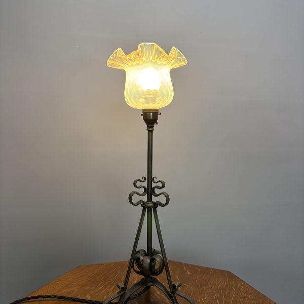 Arts &amp; Crafts Table Lamp