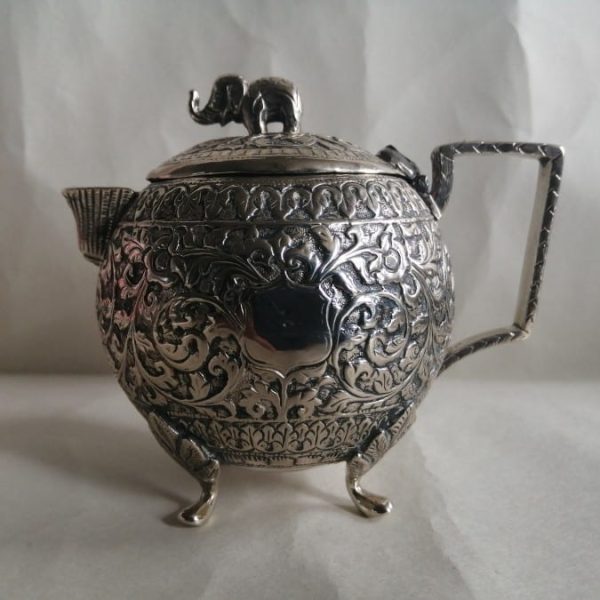 RARE Anglo Indian Silver Bachelor’s Teapot c1890 SIGNED Kutch / Lucknow Elephant Finial