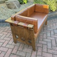 Arts &amp; Crafts “Limbert” Oak Settle