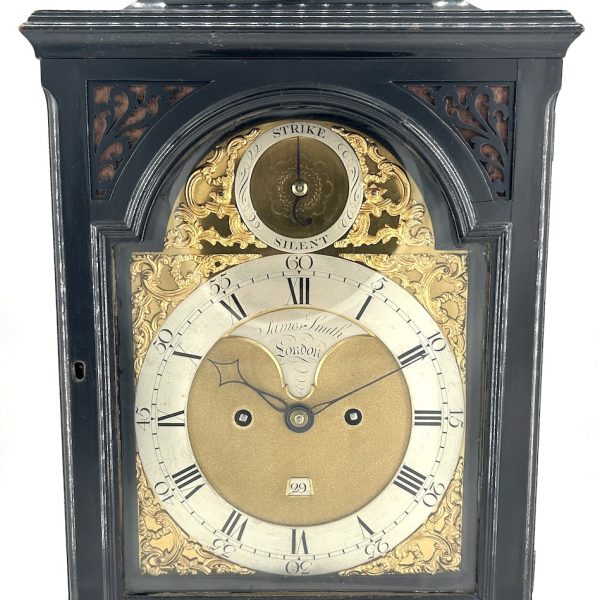 Incredible Georgian English Ebony Bracket Clock – James Smith London &#8211; ca1720