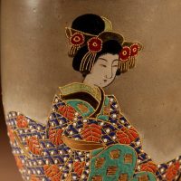 Very Decorative Japanese Satsuma Table Lamp.