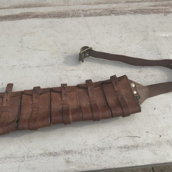 German Soldiers belt and pouches for Mauser rifle ammunition clips