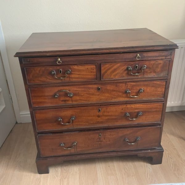 George 11 Brush slide mahogany chest of drawers.