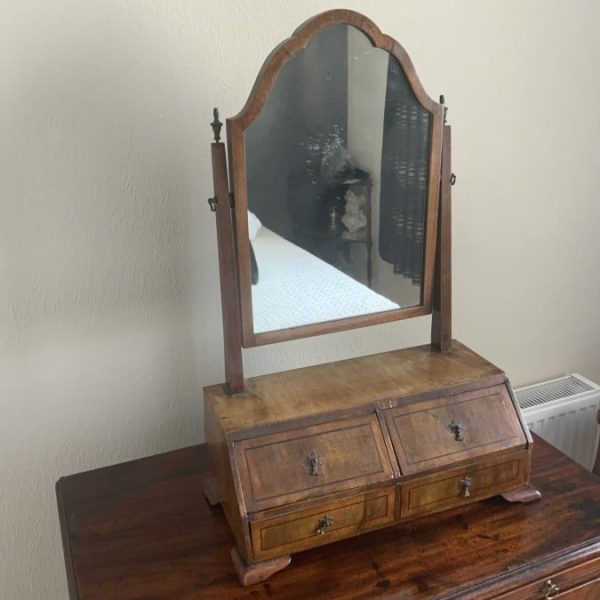 Queen Ann Dressing table top mirror with draws
