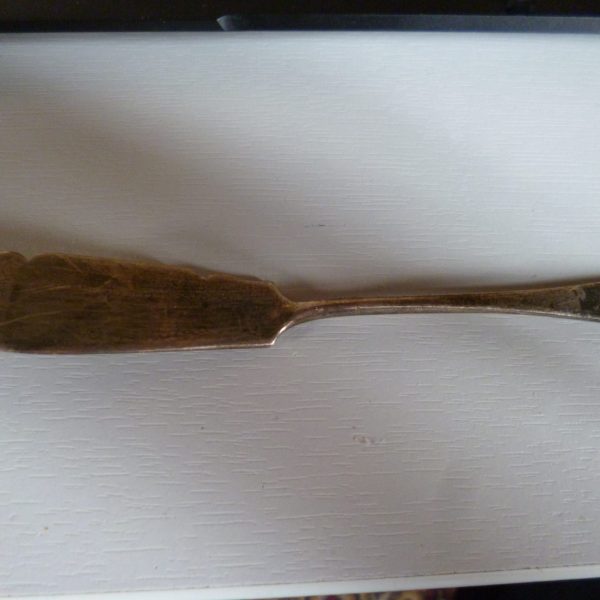 SILVER BUTTER KNIFE 24 GRAM 1912 LONDON GOLDSMITHS &amp; SILVERSMITHS  AND COMPANY