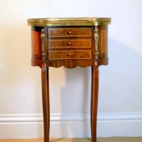 Fine French Louis XV Style Burr Walnut &amp; Mahogany Kidney-Shaped Hall Table