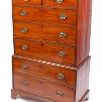 Cottaged sized Georgian mahogany chest on chest