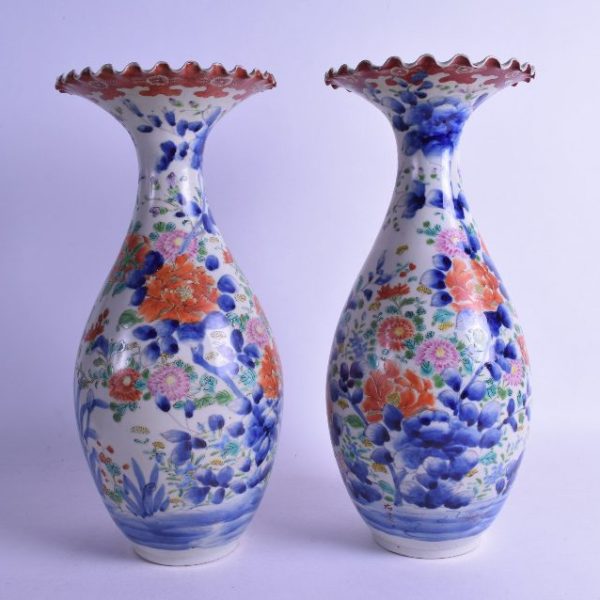 SOLD A PAIR 19TH CENTURY JAPANESE MEIJI PERIOD IMARI VASES