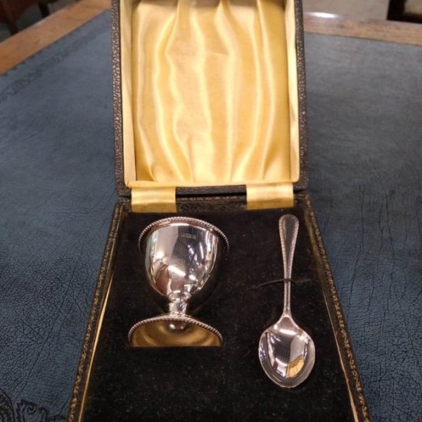 Sterling Silver Egg &#038; Spoon in a Presentation Case