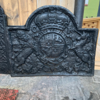 Cast-Metal fire back