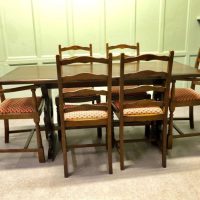 A Good Country Oak Refectory Table and 6 Chairs