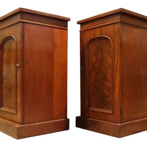a-pair-of-early-19th-century-mahogany-bedside-cabinets-adapted-_21831_main_size3