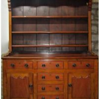 A Victorian Oak plateback dresser
