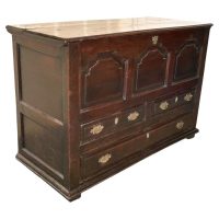Large 18th Century 3 Drawer Mule Chest This is a fine looking piece