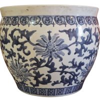 Large Mid-20th Century Chinese Blue and White Porcelain Planter (&#8220;Fish Tank&#8221;)