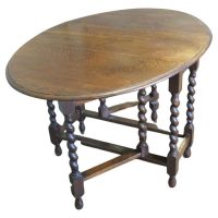 Late 19th Century Oak Gate Leg Dining Table