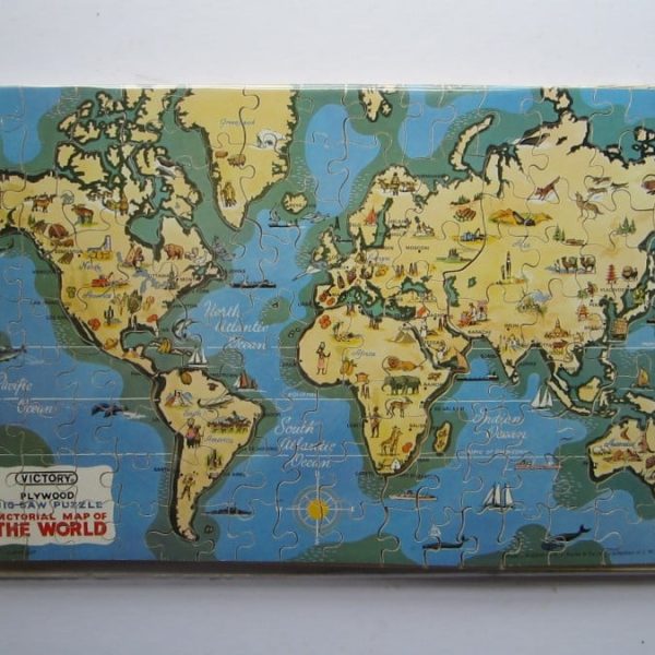 World – Jigsaw Puzzle – Cartographic curiosity