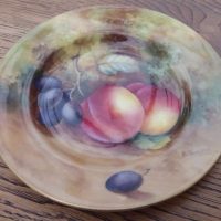 SOLD Worcester Fruits 6&#8243; Plate signed by E. Townsend
