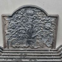 Very Heavy Large Fire Back The fire back tells the story of King Charles II