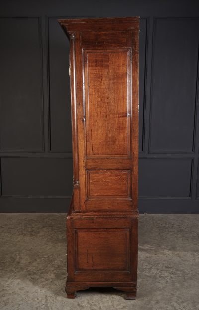 18th Century Oak Housekeepers Cupboard - Image 8