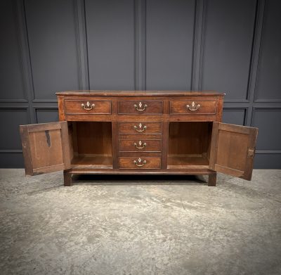 18th Century Oak Sideboard - Image 7