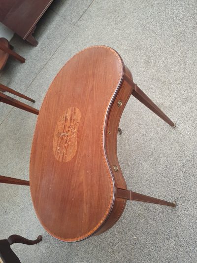 Good Antique Inlaid Kidney  Side Table - Image 7