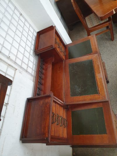 Antique Late Victorian Dickens Oak Pedestal Writing Desk - Image 3