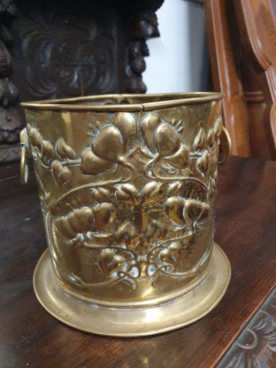 Good Antique Art Nouveau Jardinier - Image 6