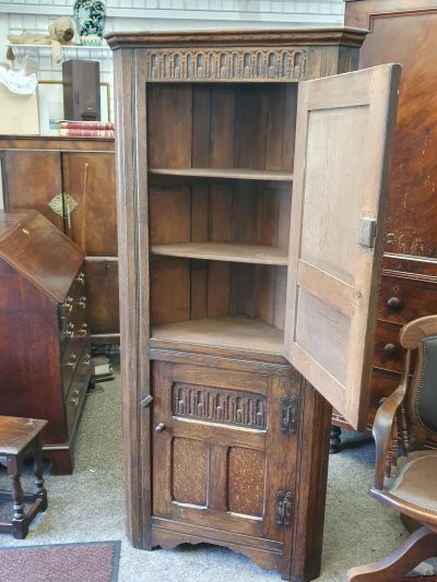 Antique 1920's Oak Corner Cupboard - Image 5