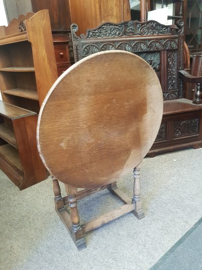 Antique Oak Monks Chair Table - Image 3