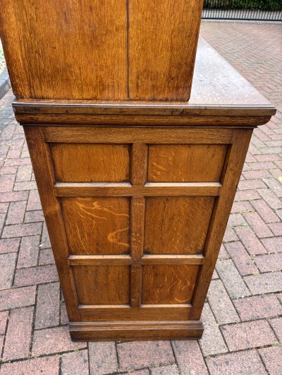 Arts & Crafts Oak Bookcase - Image 3