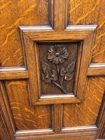 Arts & Crafts Oak Bookcase - Image 5