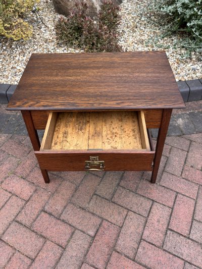 Arts & Crafts Oak Side Table - Image 3