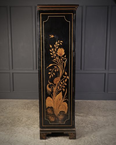 Early 20th Century Black Lacquered Chinoiserie Triple Wardrobe - Image 15