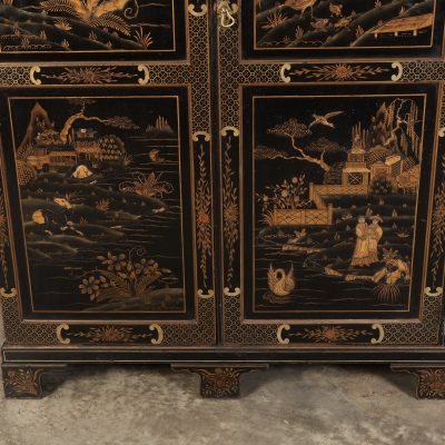 Early 20th Century Black Lacquered Chinoiserie Triple Wardrobe - Image 7