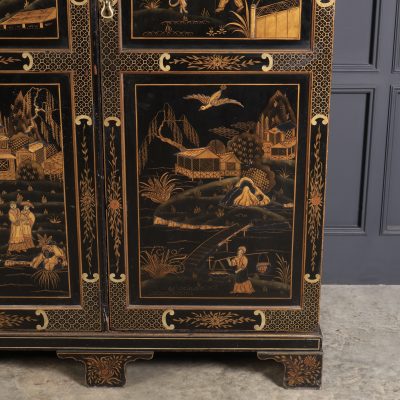 Early 20th Century Black Lacquered Chinoiserie Triple Wardrobe - Image 9