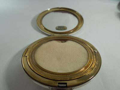 Stratton Enamel Butterfly Powder Compact - Image 4