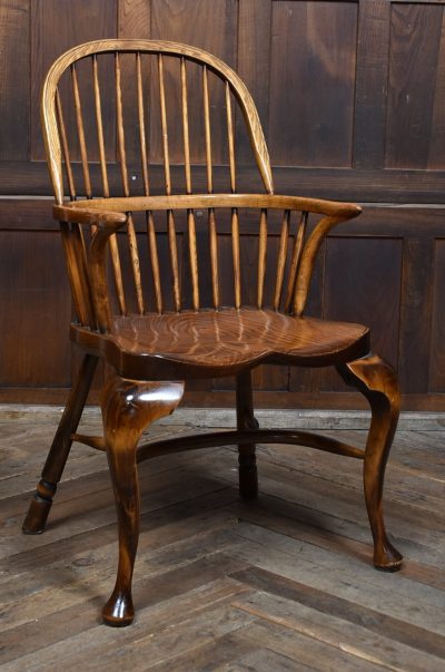 Oak Windsor Chair SAI3738 - Image 2