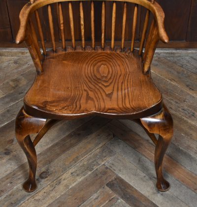 Oak Windsor Chair SAI3738 - Image 5