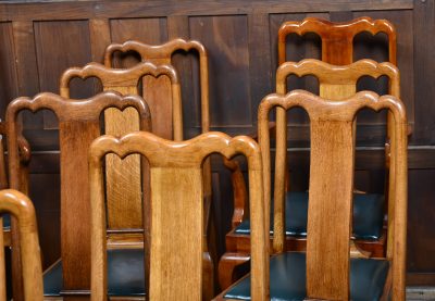 12 Queen Anne- Style Oak Chairs SAI3740 - Image 3