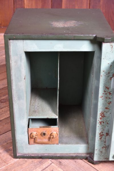 Edwardian Price & Co Fireproof Safe SAI3795 - Image 9