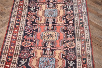 Vintage Hand Knotted Wool Rug SAI3807 - Image 3
