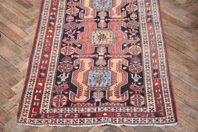 Vintage Hand Knotted Wool Rug SAI3807 - Image 4